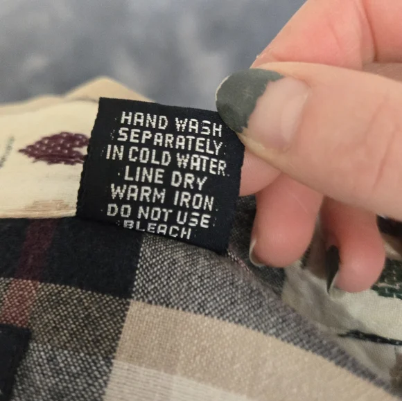 Company One Heart Plaid Shirt sz Small - Picture 4 of 4